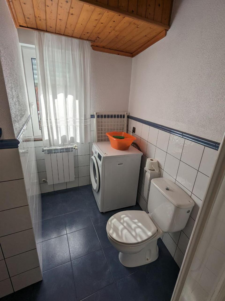 Hotel Vivienda Turistica Vacacional Maricarmen Arou Exteriér fotografie