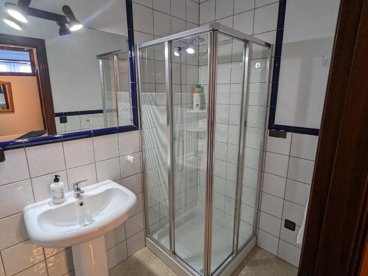 Hotel Vivienda Turistica Vacacional Maricarmen Arou Exteriér fotografie